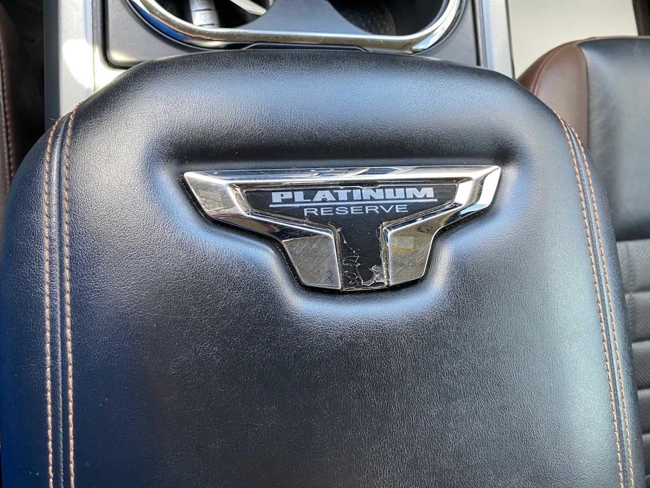 Nissan Titan XD Platinum Reserve Crew Cab 4WD 2018