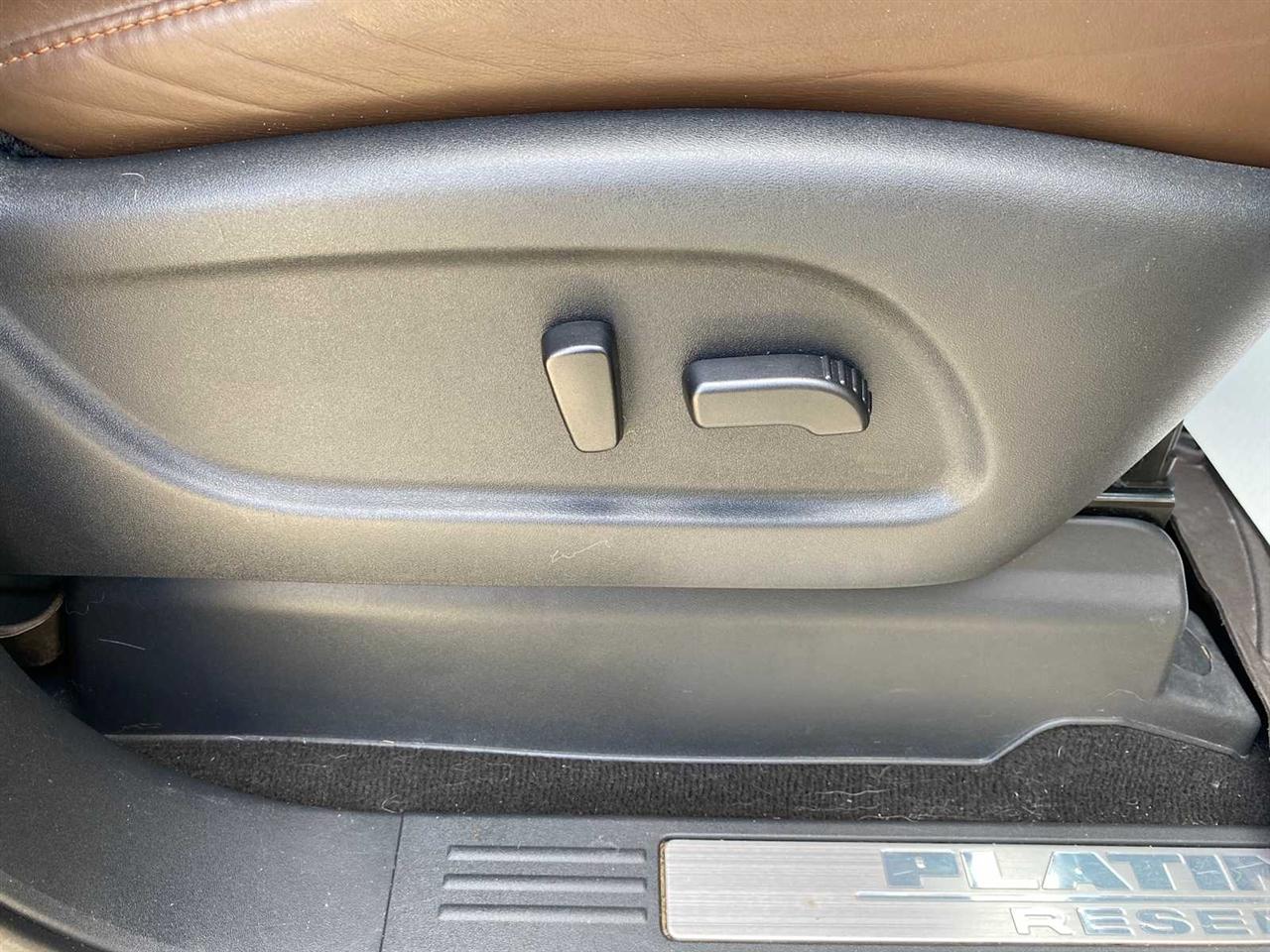 Nissan Titan XD Platinum Reserve Crew Cab 4WD 2018