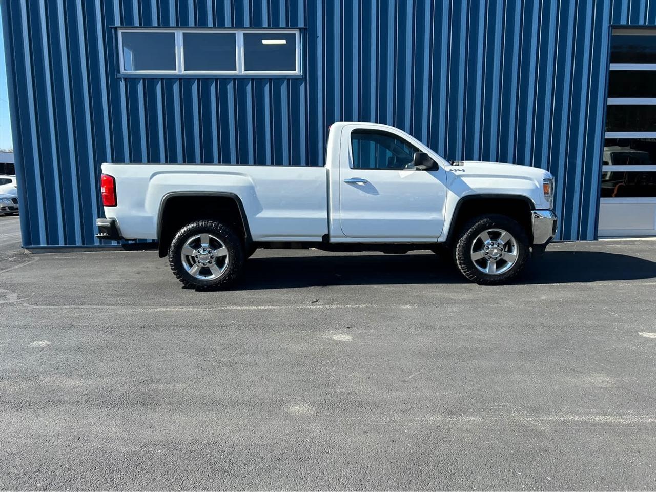 GMC Sierra 2500HD Base Long Box 4WD 2018