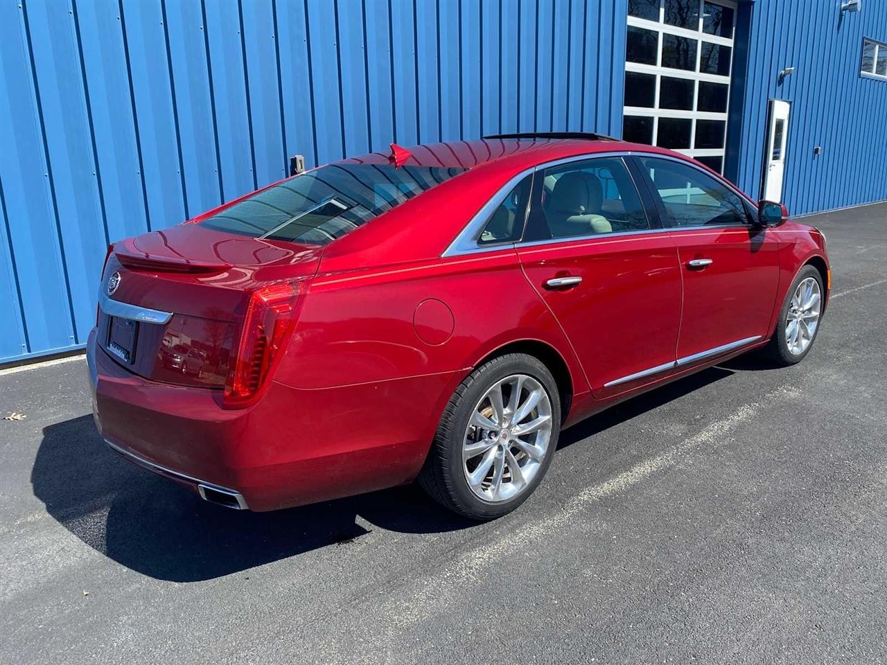 Cadillac XTS Luxury 2013