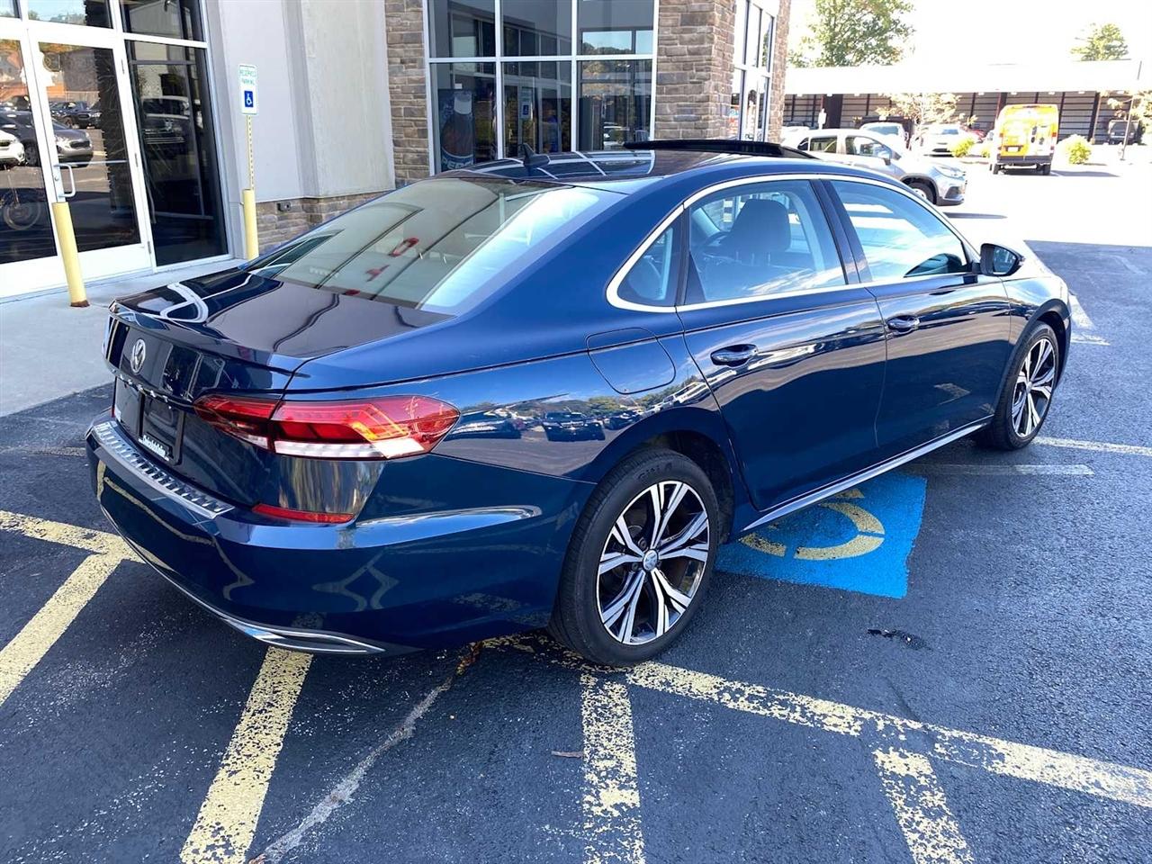 Volkswagen Passat SE 2022