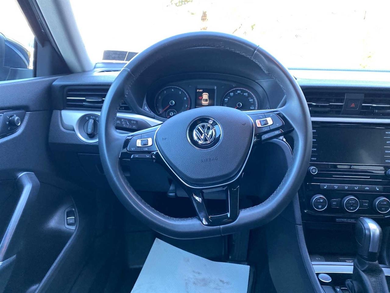 Volkswagen Passat SE 2022