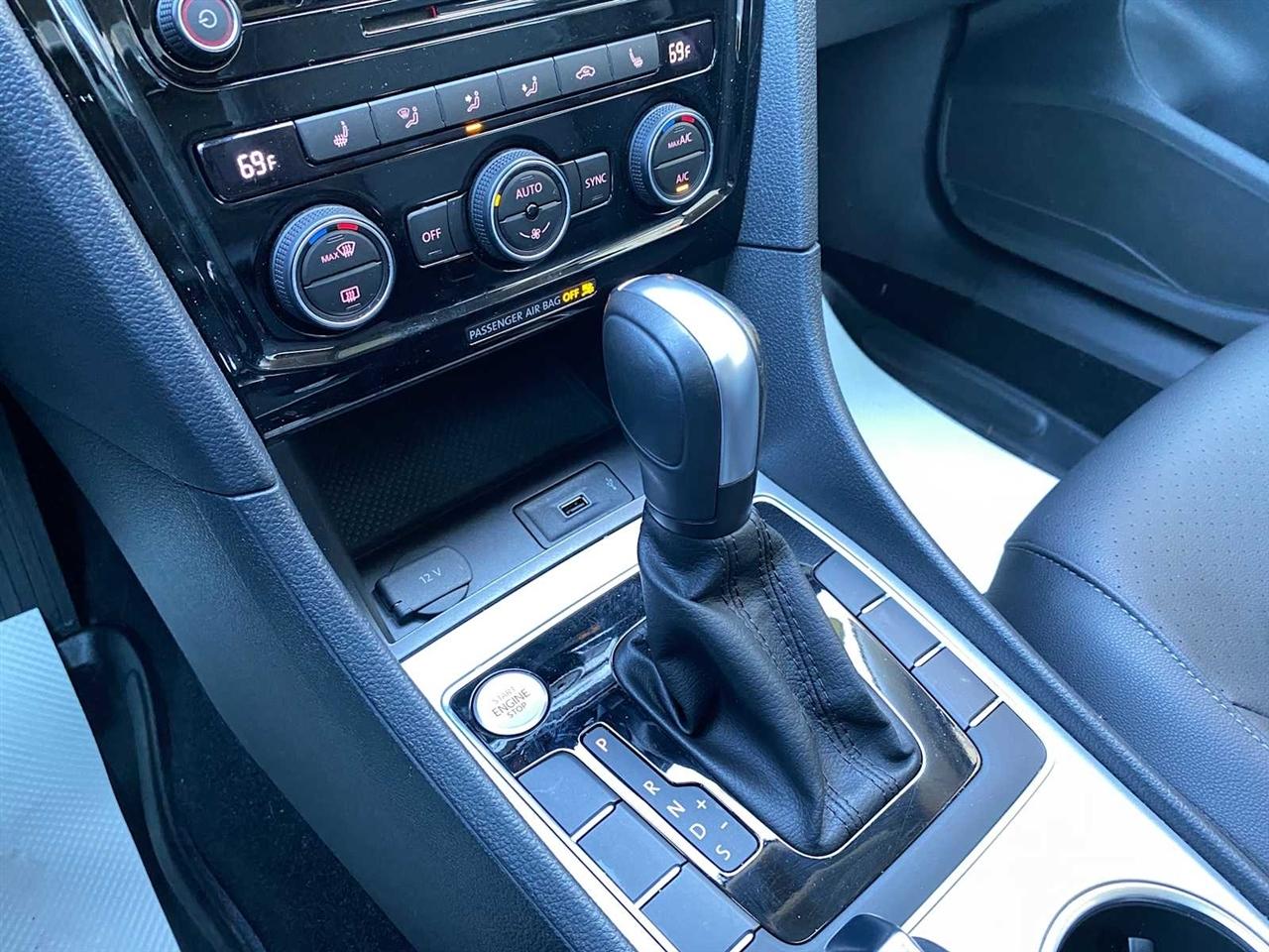 Volkswagen Passat SE 2022