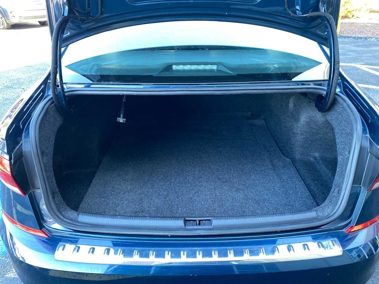 Volkswagen Passat SE 2022