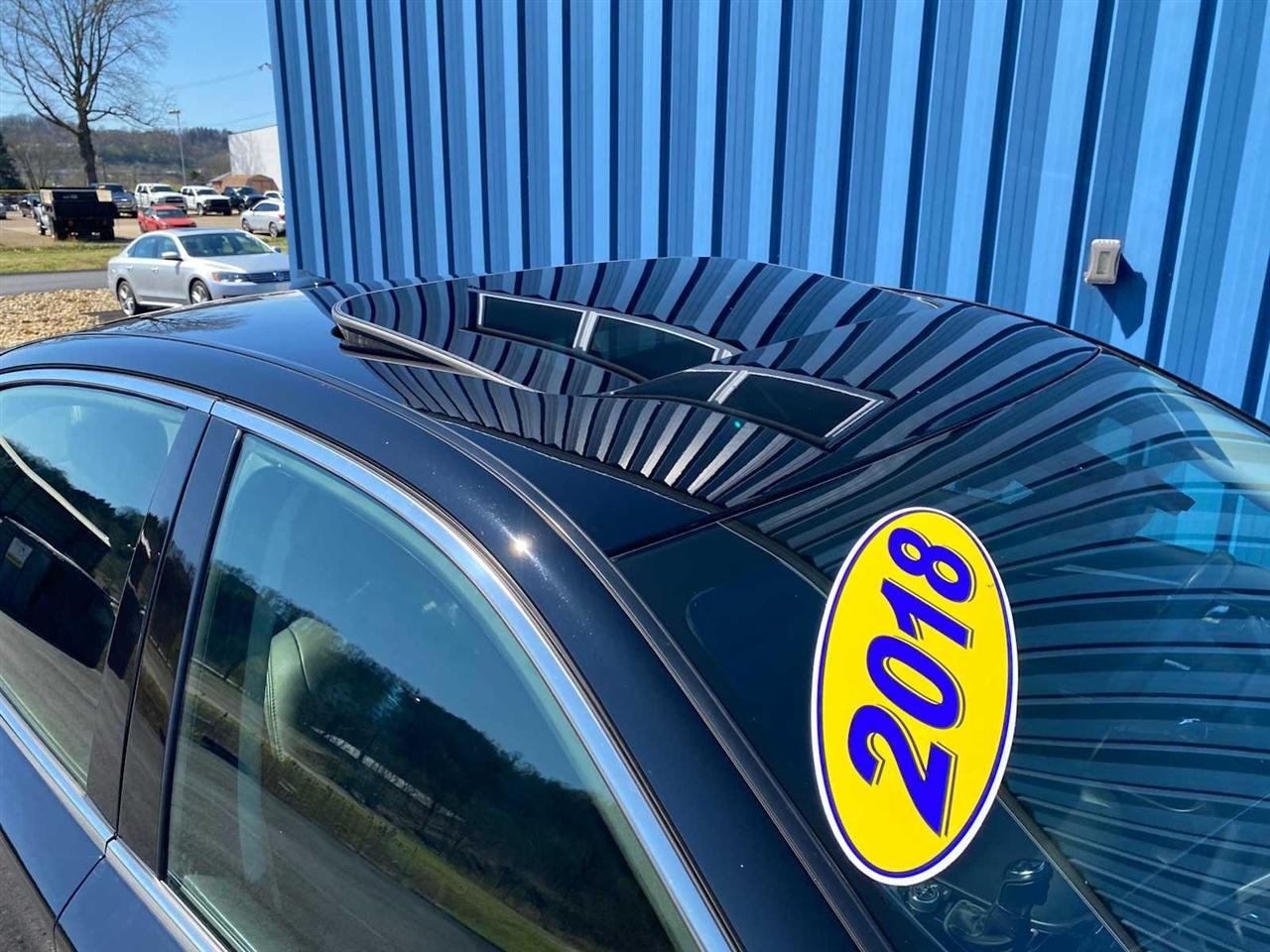 Infiniti Q50 3.0t LUXE AWD 2018