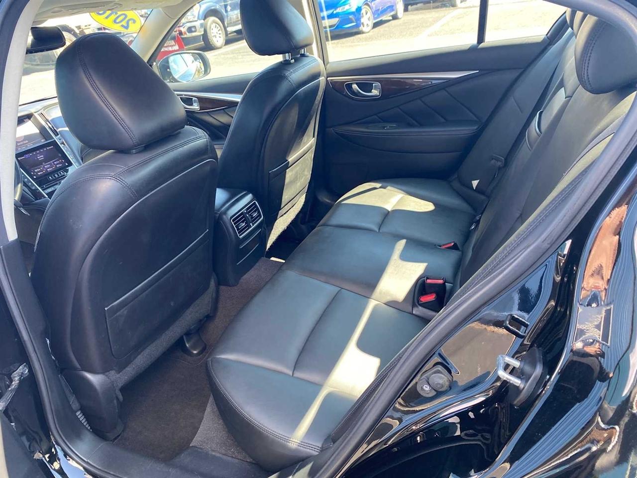 Infiniti Q50 3.0t LUXE AWD 2018