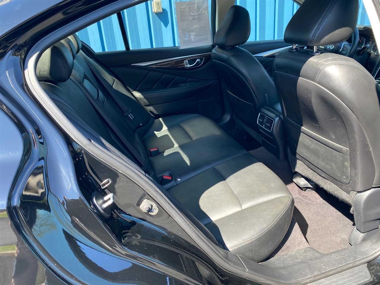 Infiniti Q50 3.0t LUXE AWD 2018