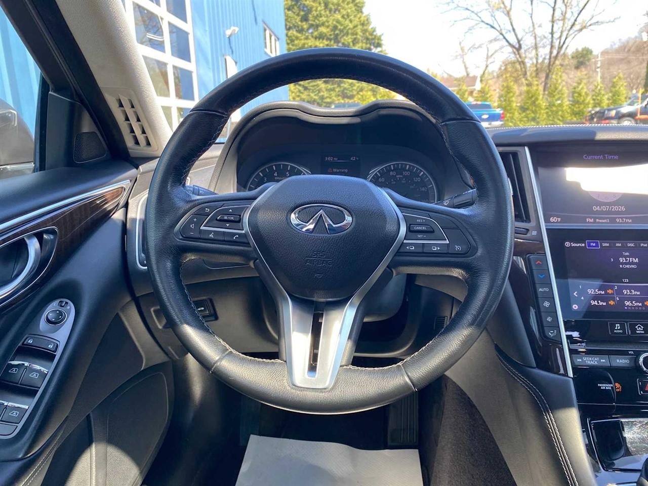 Infiniti Q50 3.0t LUXE AWD 2018
