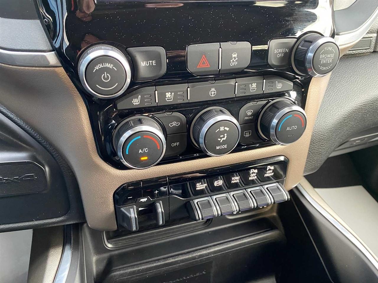 RAM 2500 Laramie Crew Cab LWB 4WD 2020