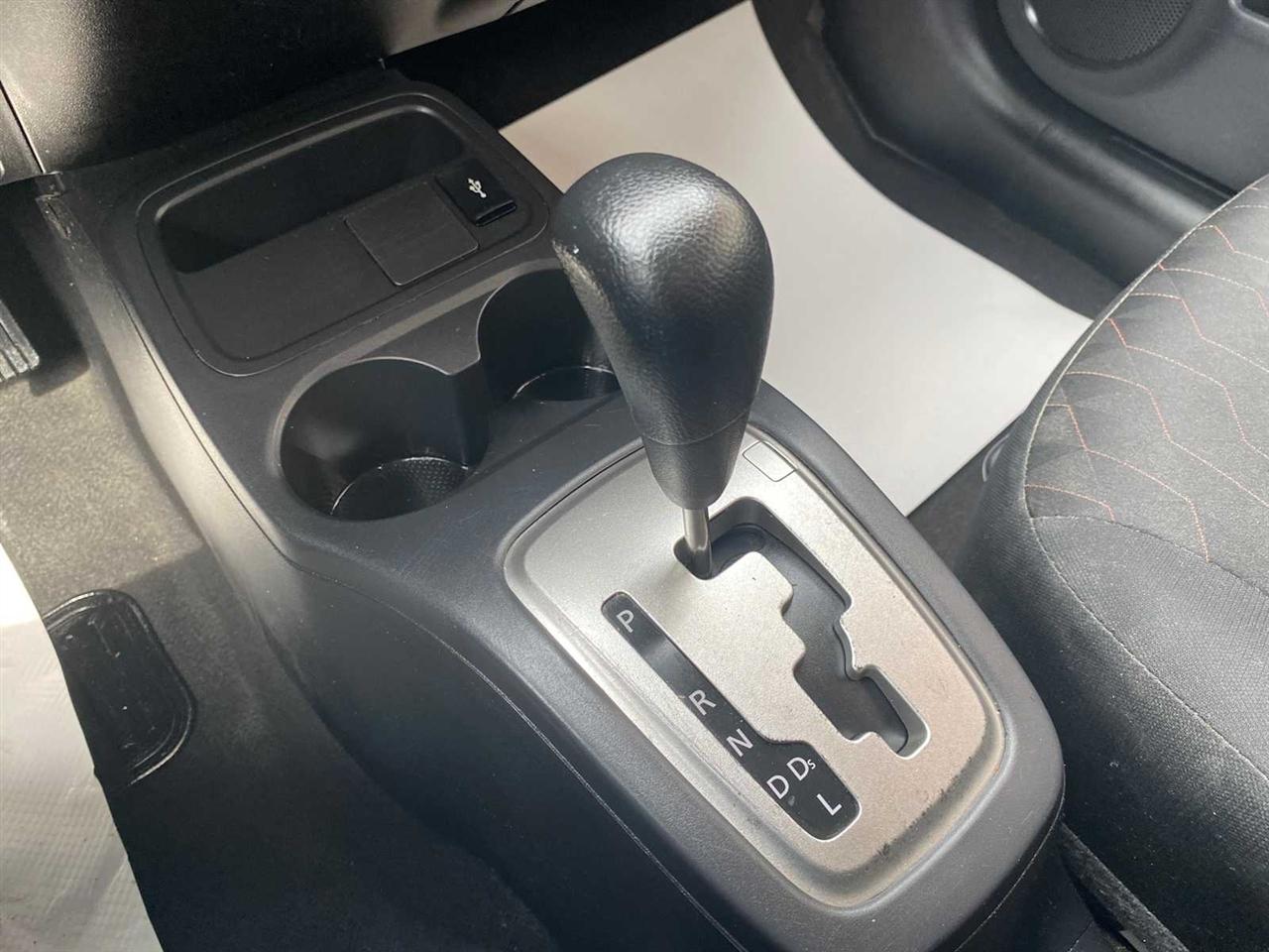 Mitsubishi Mirage ES 4D Hatchback 2024