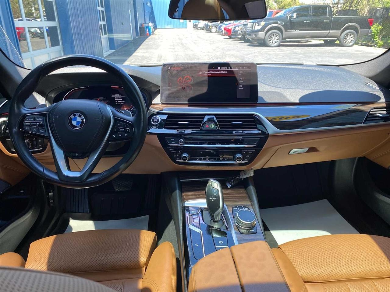 BMW 5-Series 530i xDrive 2022