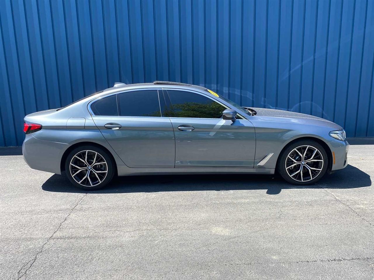 BMW 5-Series 530i xDrive 2022