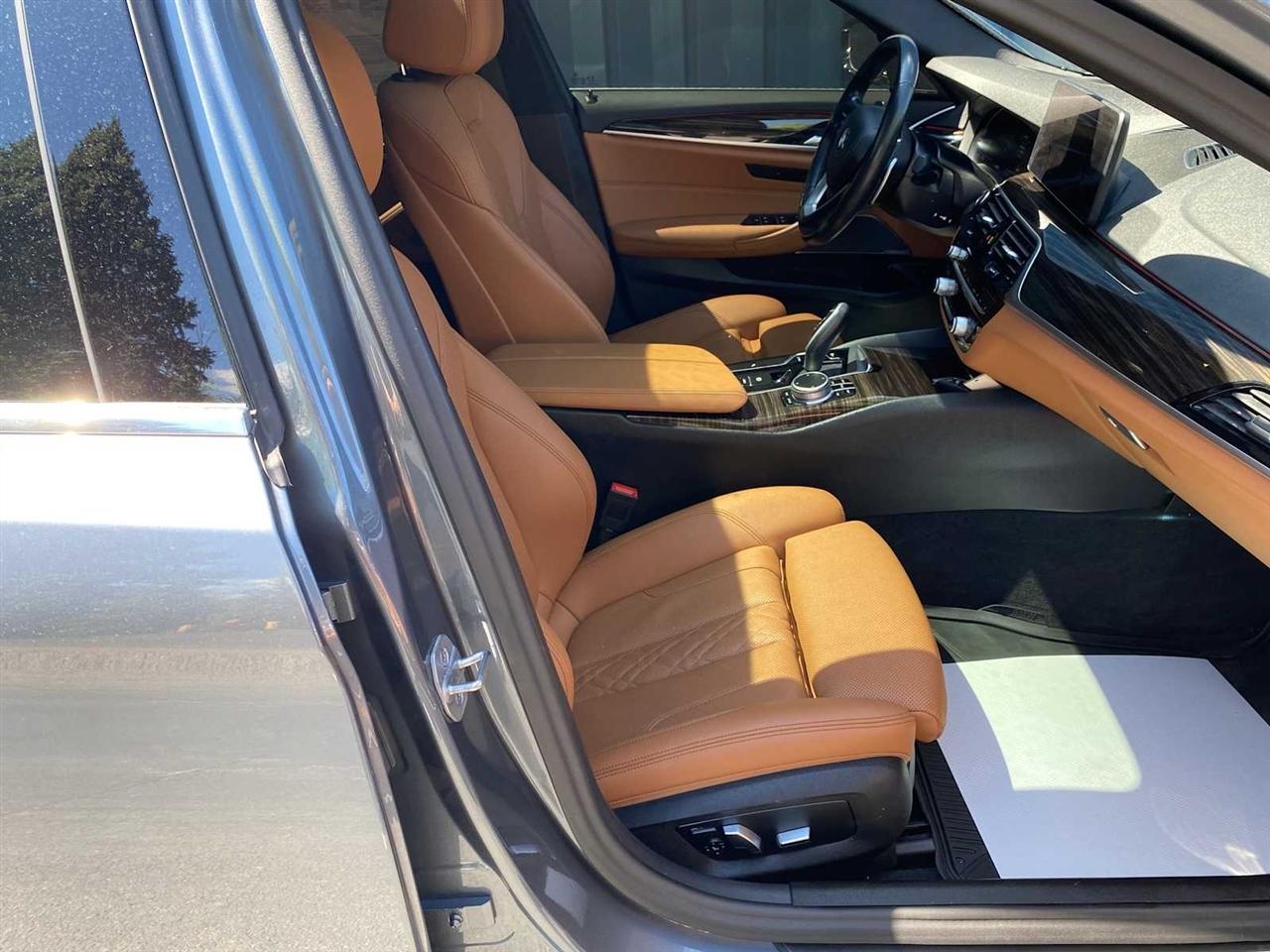 BMW 5-Series 530i xDrive 2022