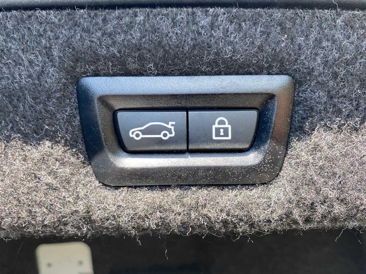 BMW 5-Series 530i xDrive 2022