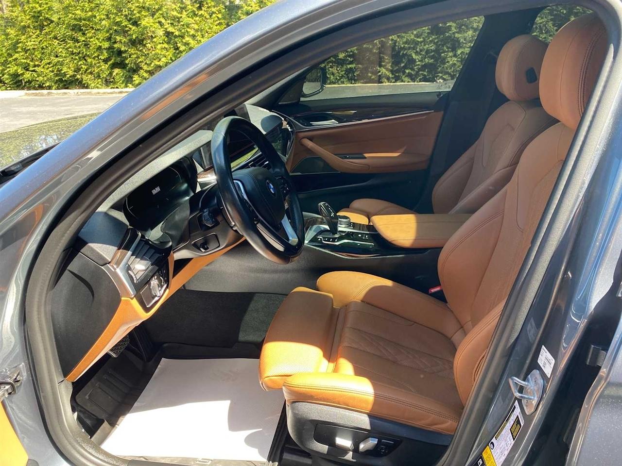 BMW 5-Series 530i xDrive 2022