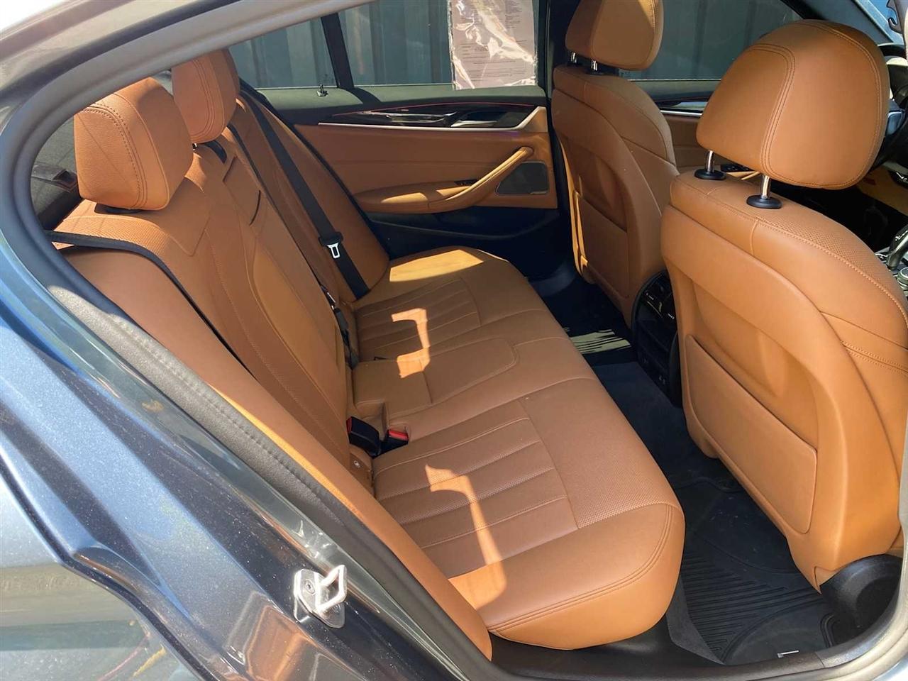 BMW 5-Series 530i xDrive 2022