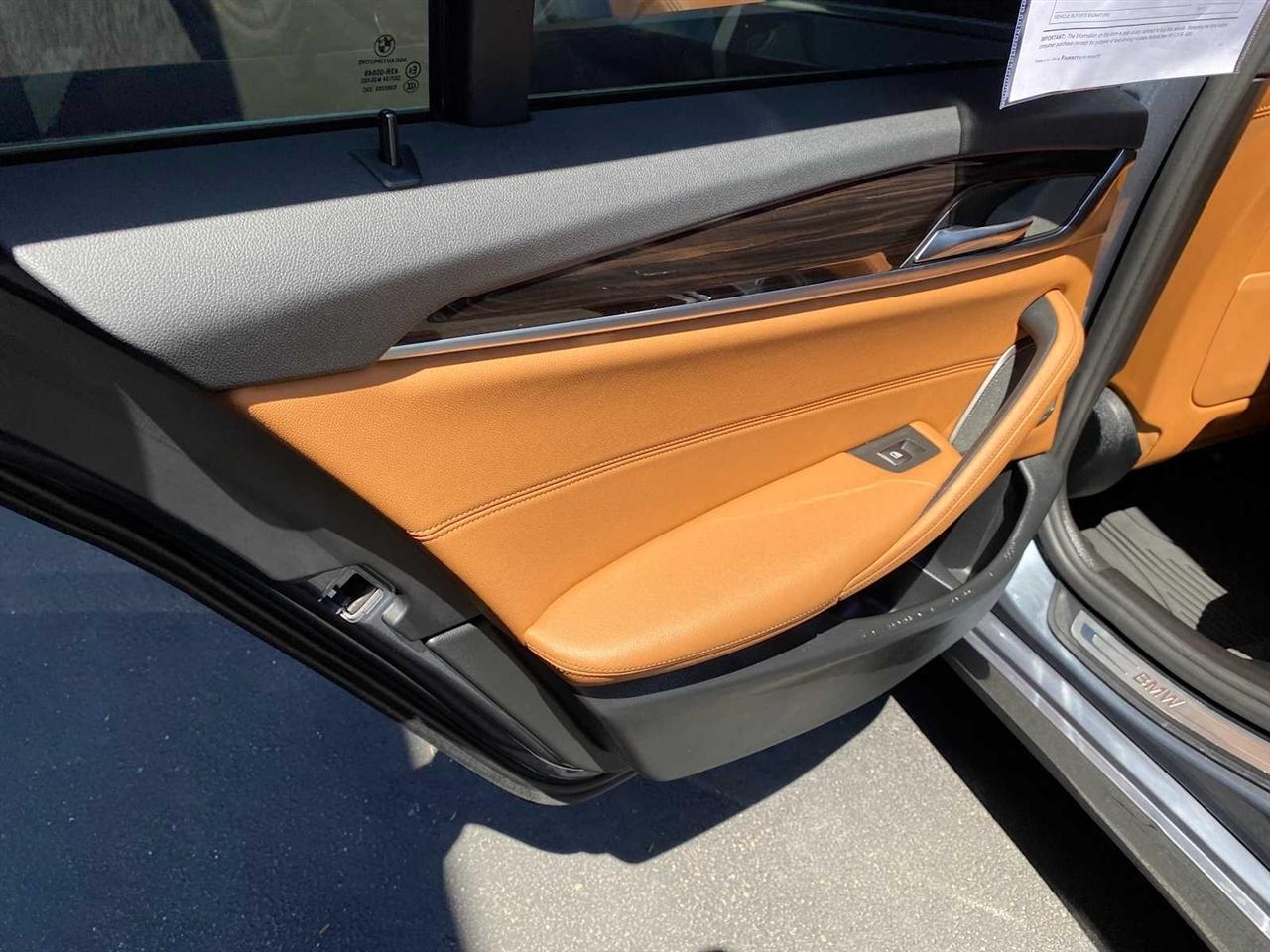 BMW 5-Series 530i xDrive 2022