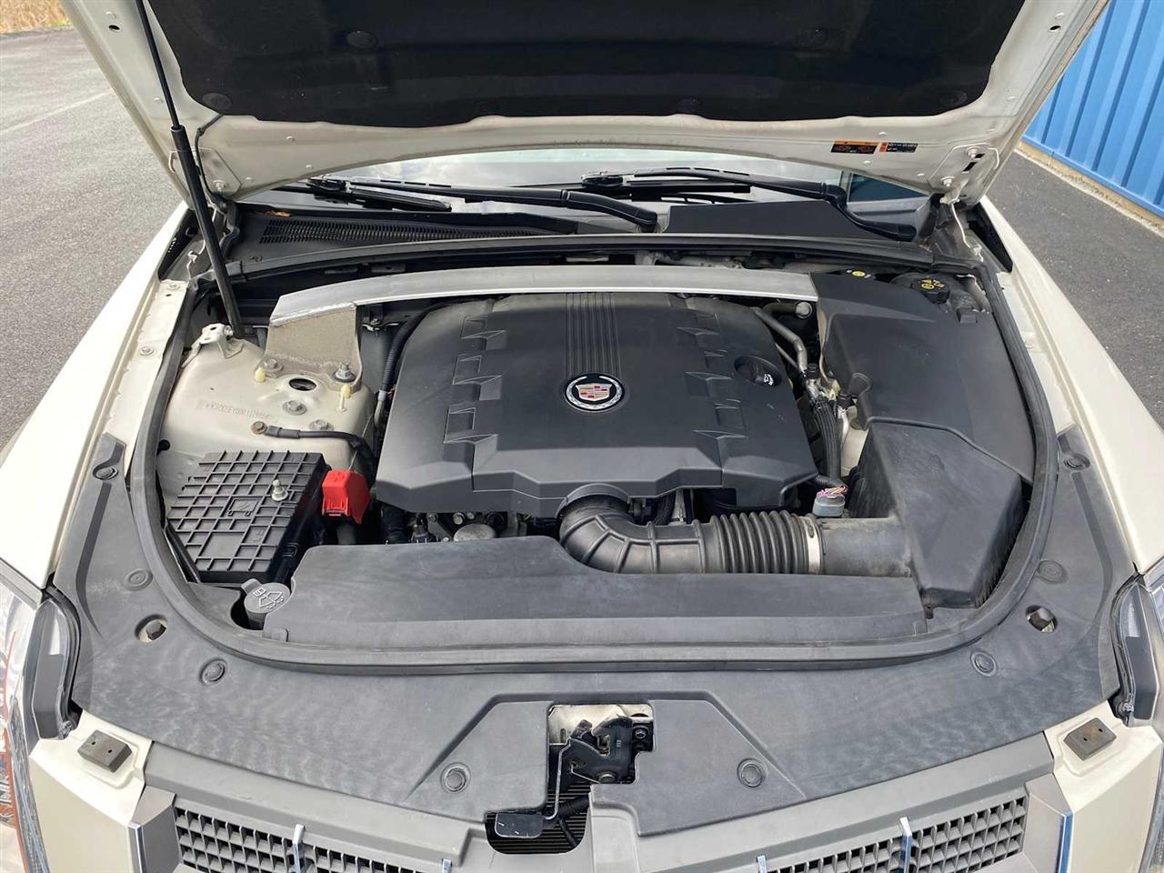 Cadillac CTS 3.0L Luxury AWD 2011