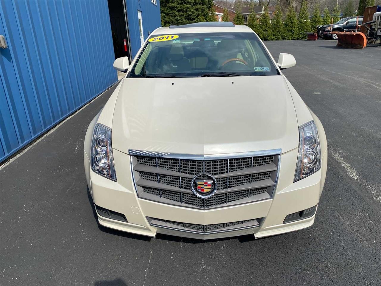 Cadillac CTS 3.0L Luxury AWD 2011