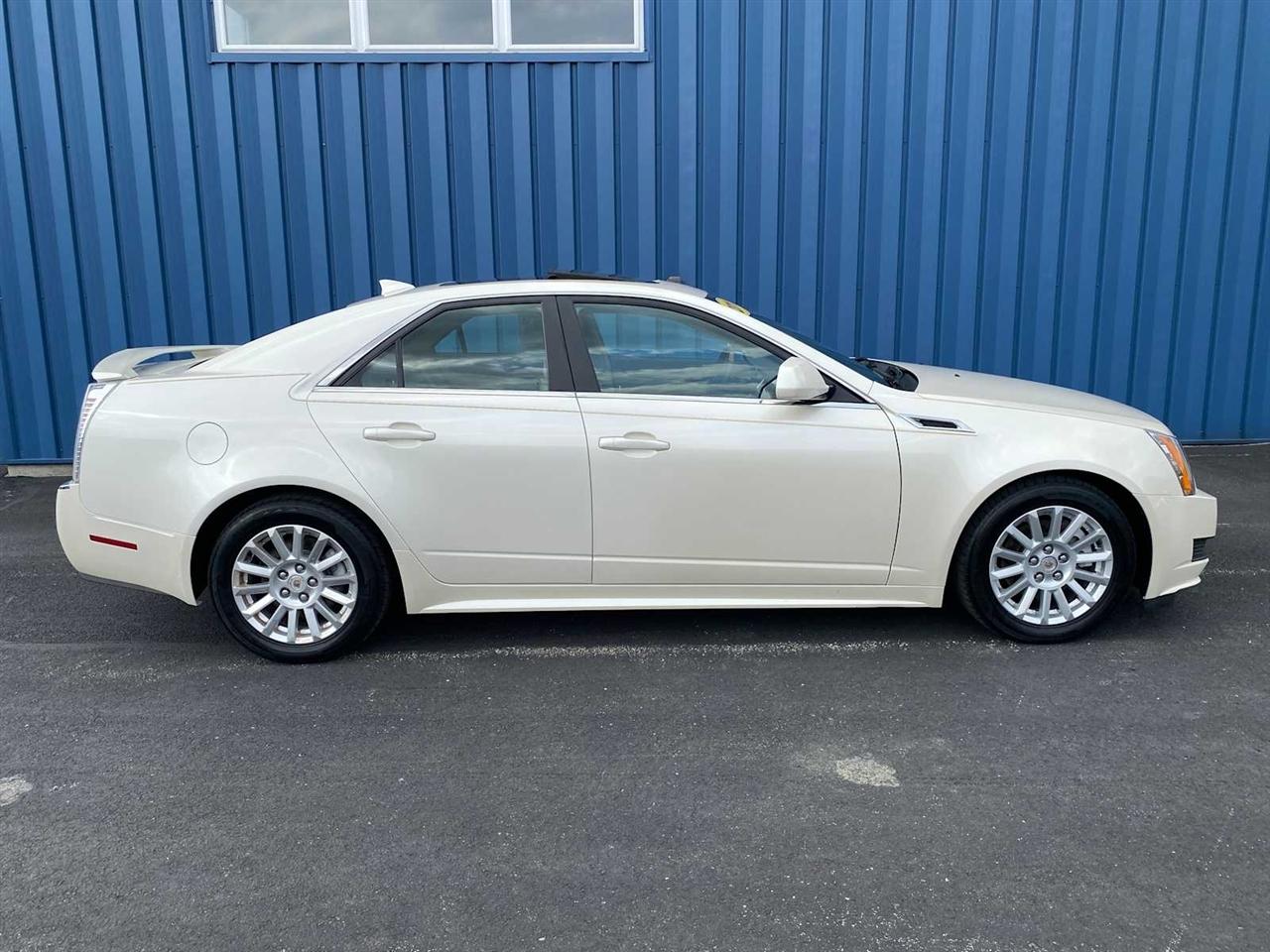 Cadillac CTS 3.0L Luxury AWD 2011