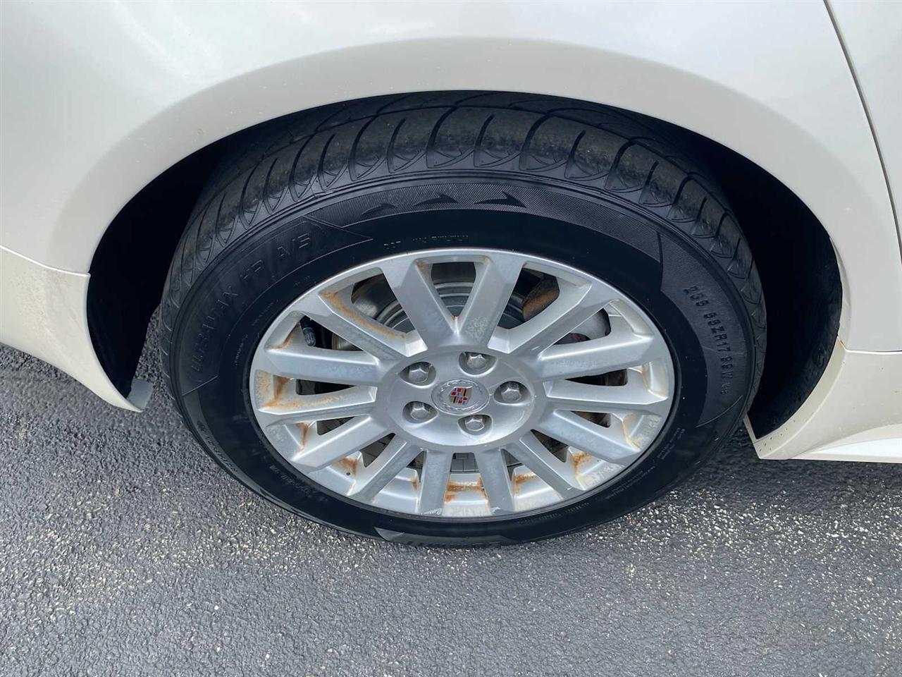 Cadillac CTS 3.0L Luxury AWD 2011