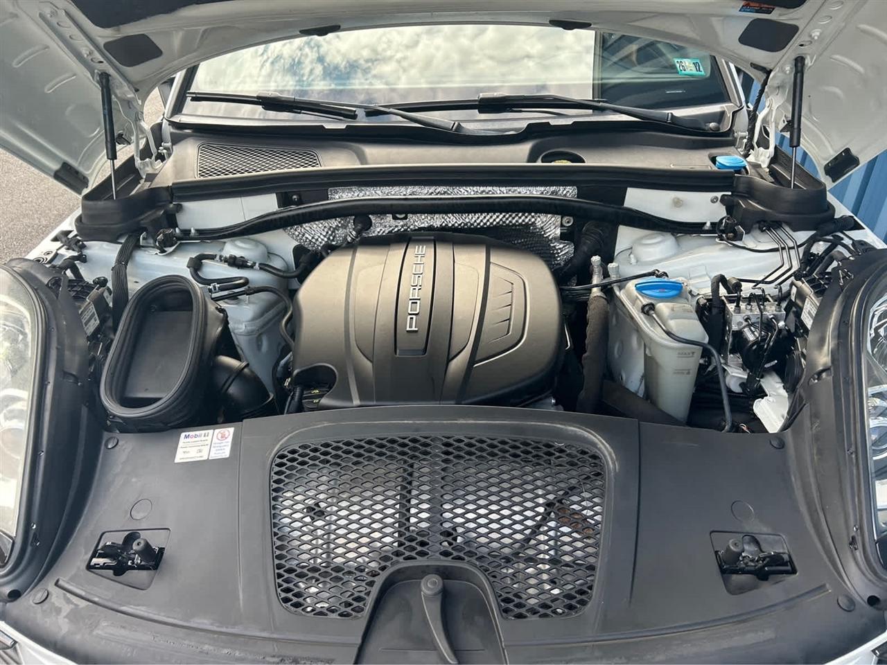 Porsche Macan AWD 2018