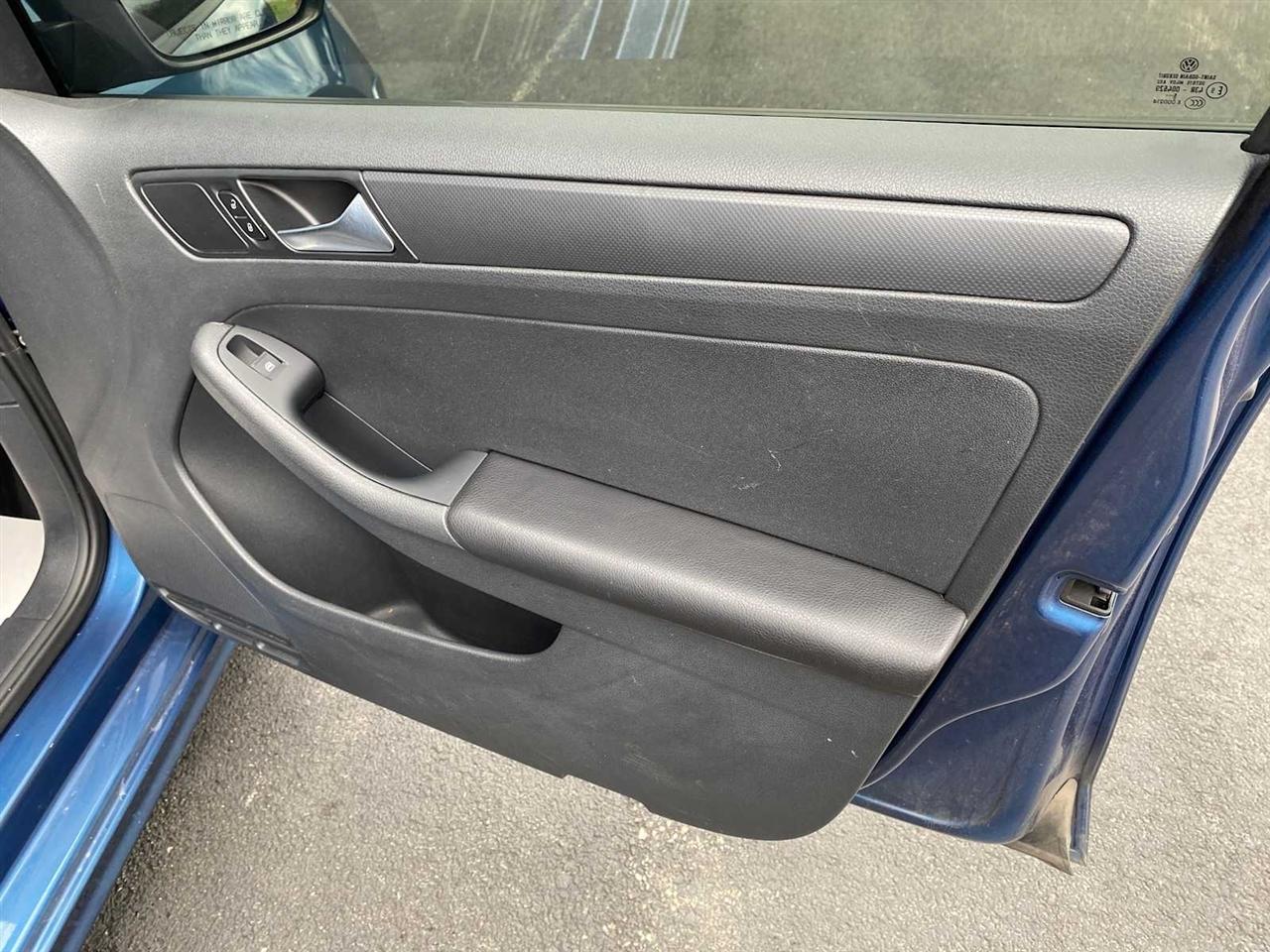 Volkswagen Jetta 1.4T S w/Technology 6A 2016