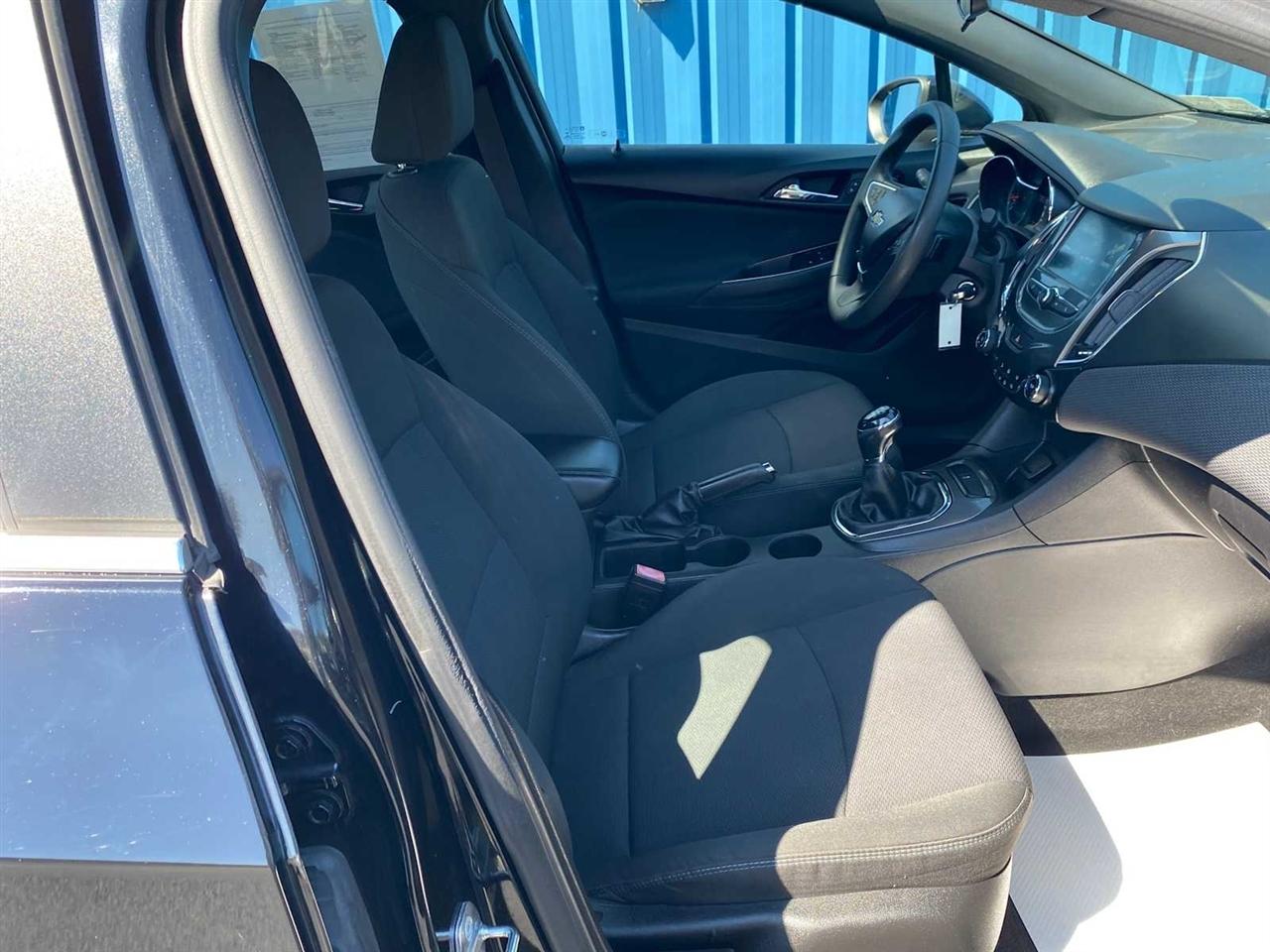 Chevrolet Cruze LT Manual 2017