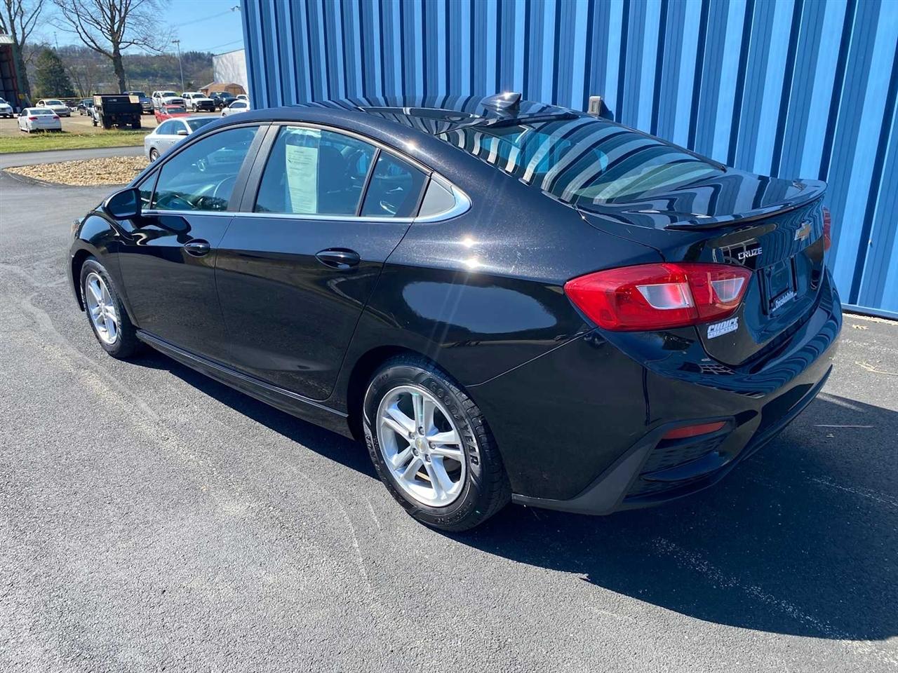 Chevrolet Cruze LT Manual 2017