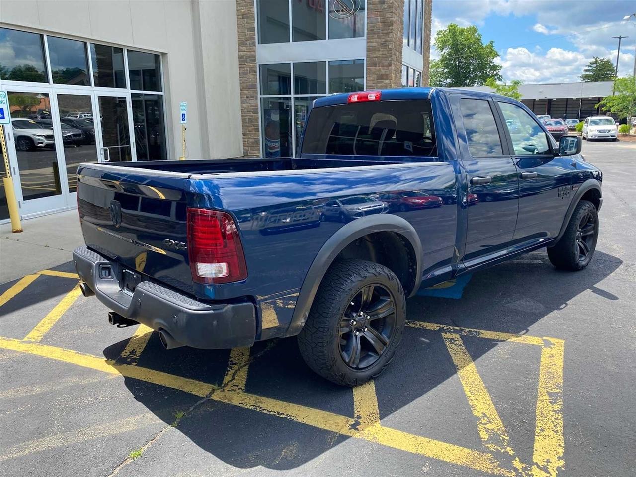 RAM 1500 Classic Warlock 4x4 Quad Cab 6'4" Box 2022