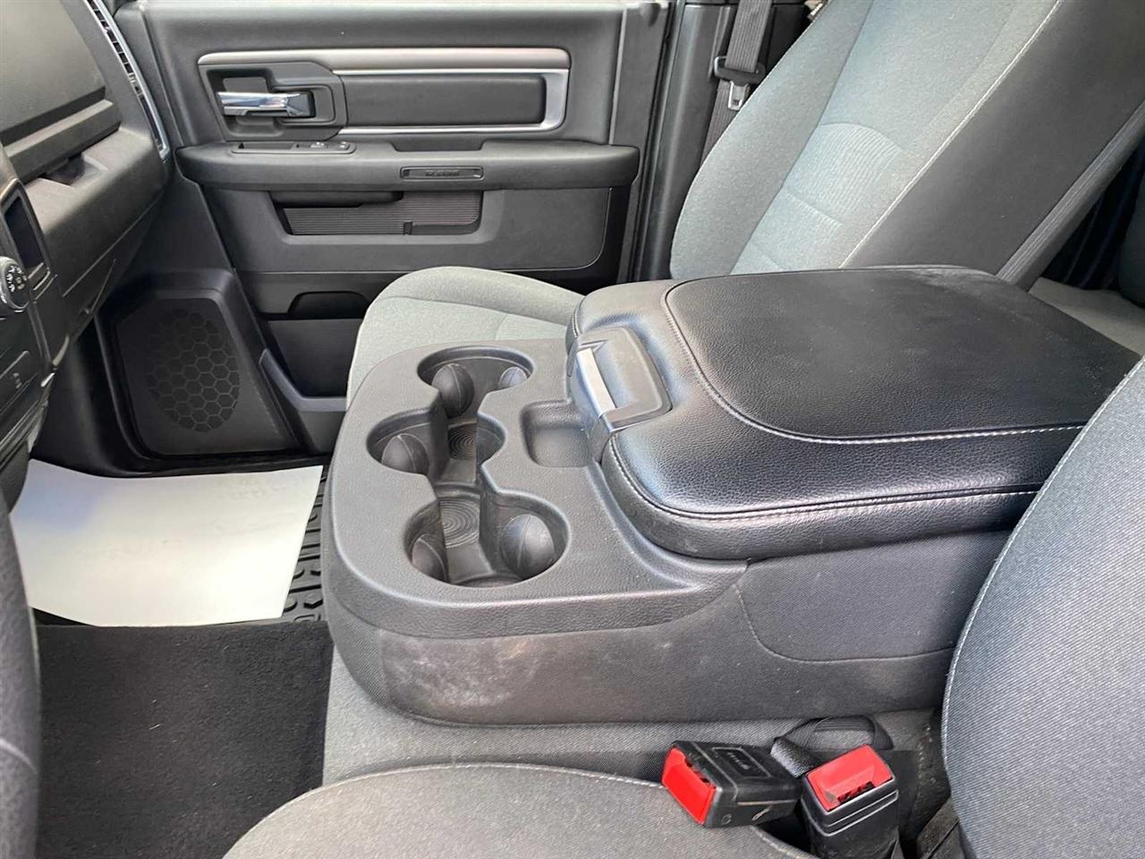 RAM 1500 Classic Warlock 4x4 Quad Cab 6'4" Box 2022