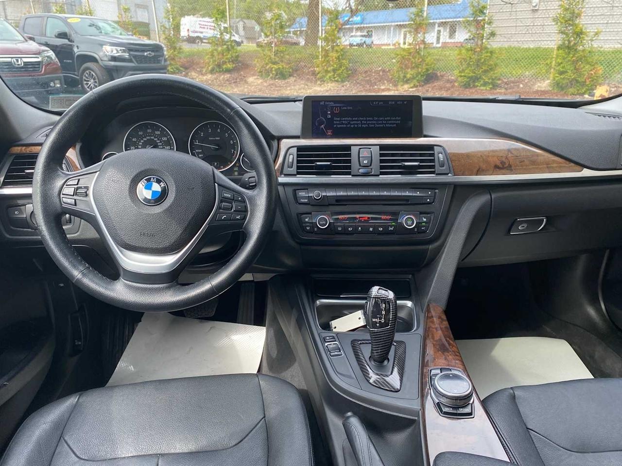 BMW 3-Series 328i xDrive Sedan 2014
