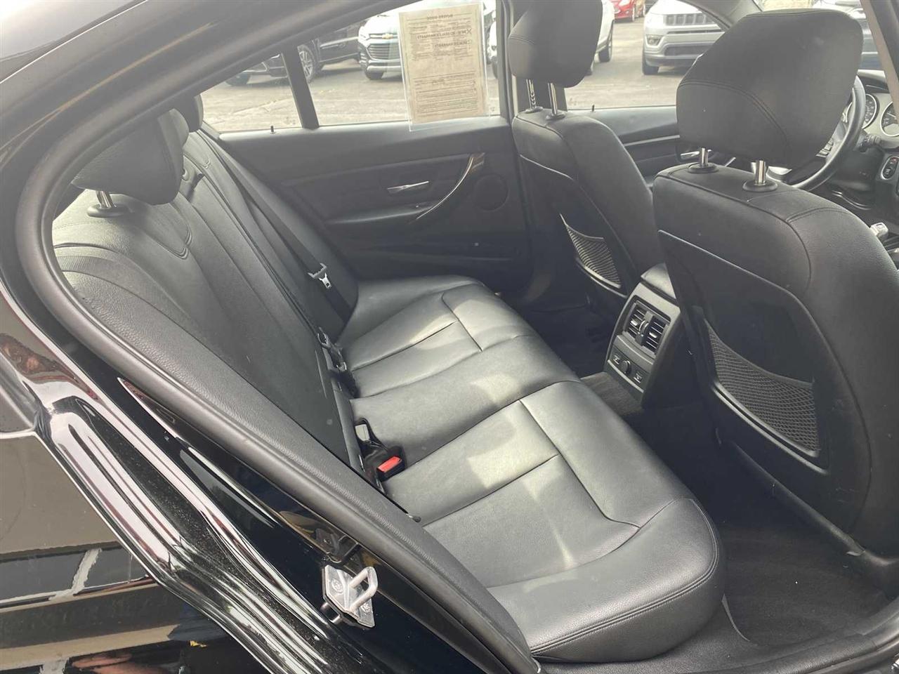 BMW 3-Series 328i xDrive Sedan 2014