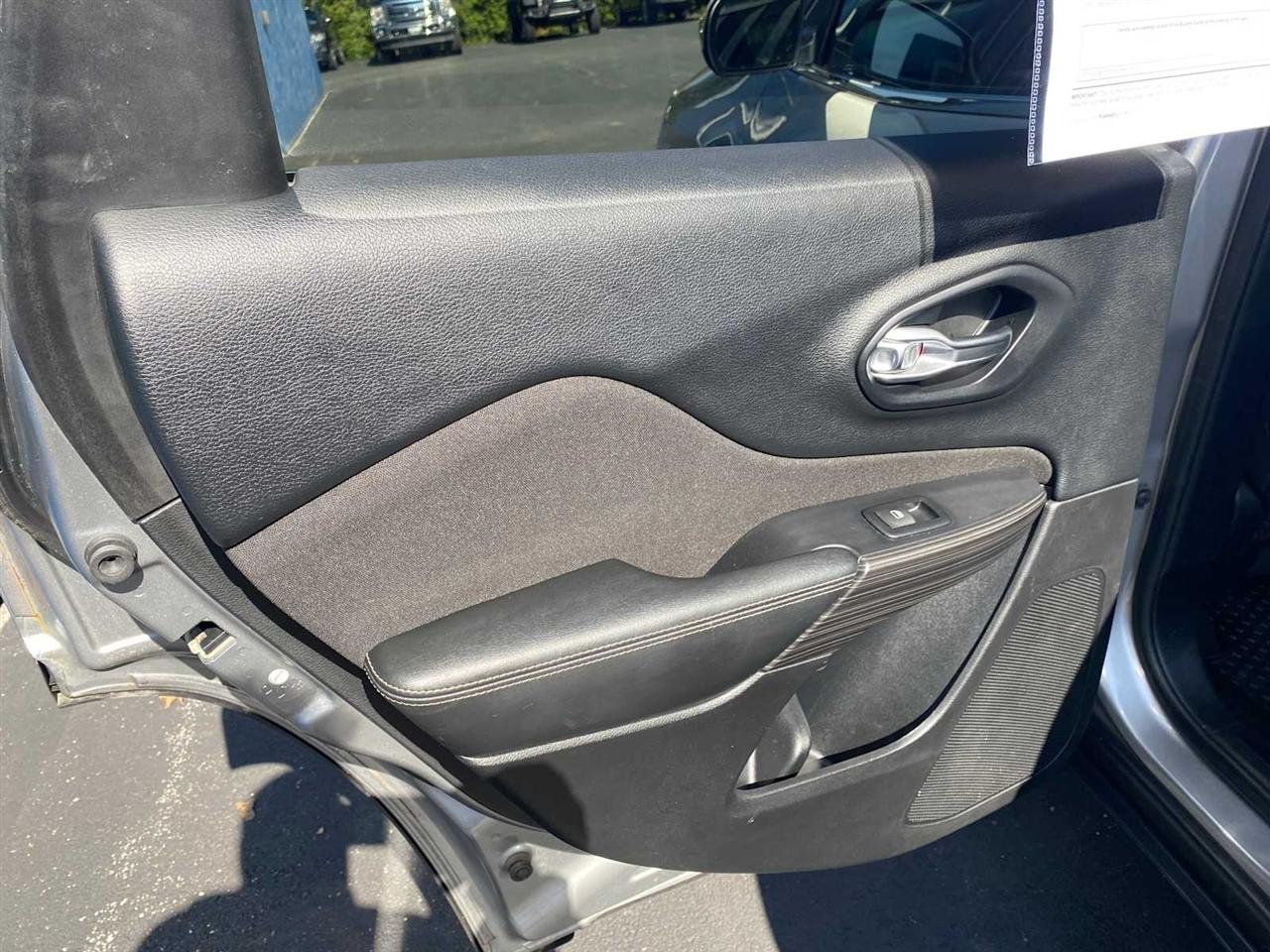 Jeep Cherokee Latitude 4WD 2017