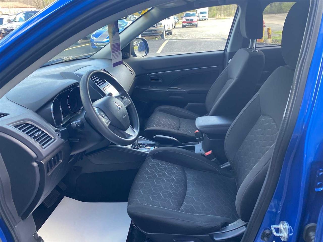 Mitsubishi Outlander Sport 2.0 ES CVT 2020