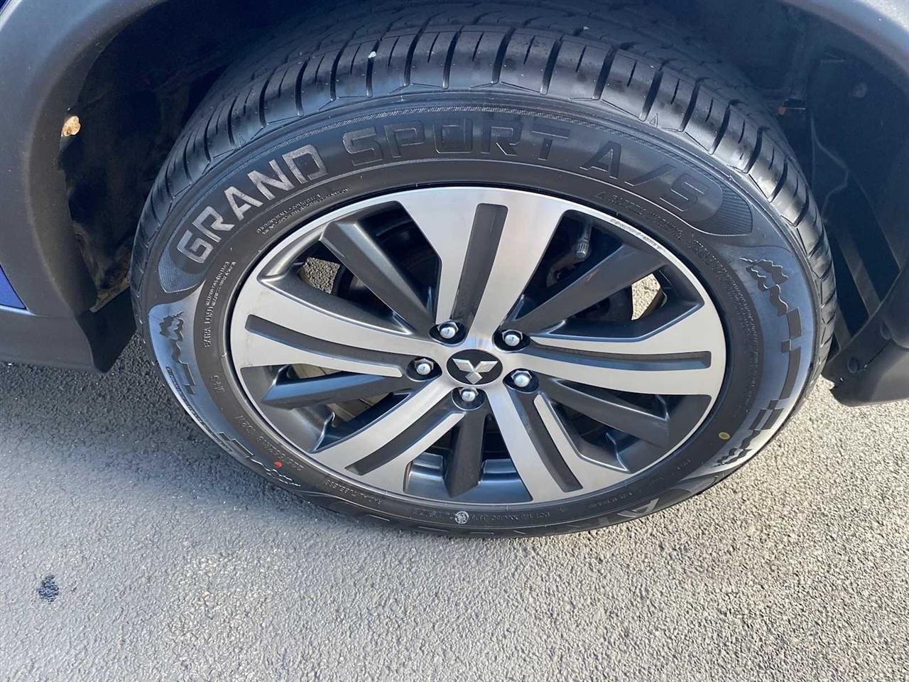 Mitsubishi Outlander Sport 2.0 ES CVT 2020