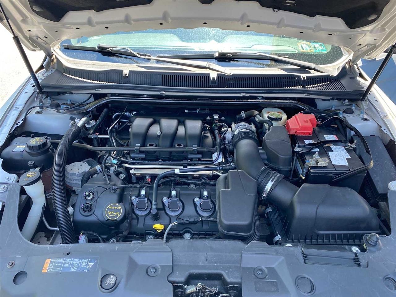 Ford Taurus SEL FWD 2016