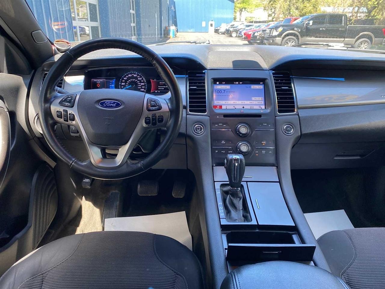 Ford Taurus SEL FWD 2016