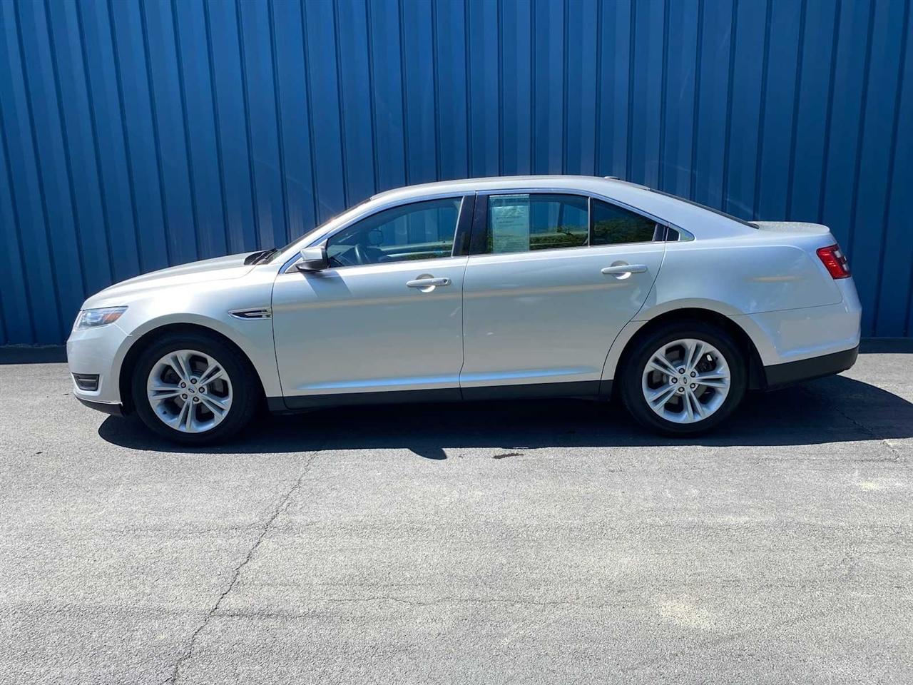 Ford Taurus SEL FWD 2016