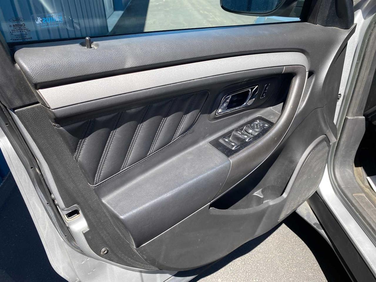 Ford Taurus SEL FWD 2016