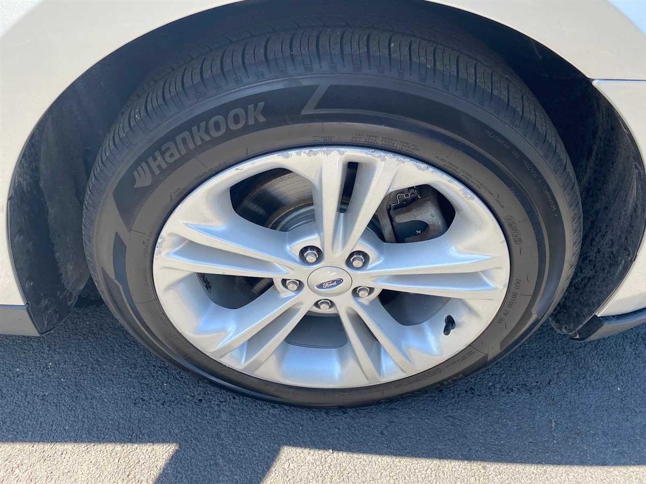Ford Taurus SEL FWD 2016