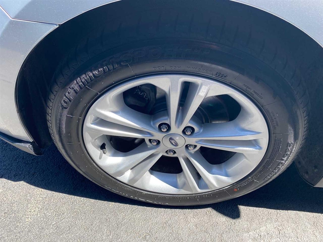Ford Taurus SEL FWD 2016