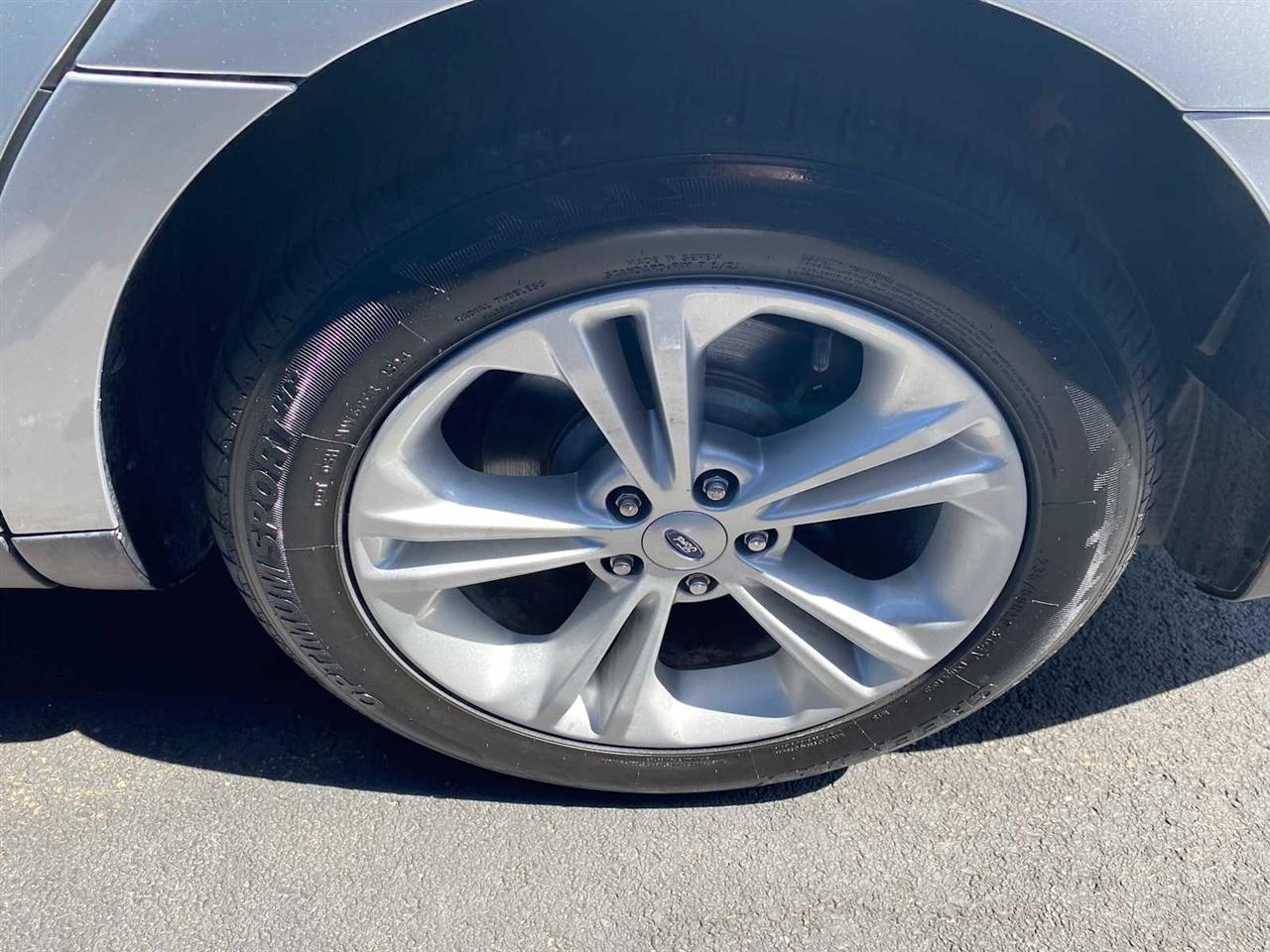 Ford Taurus SEL FWD 2016