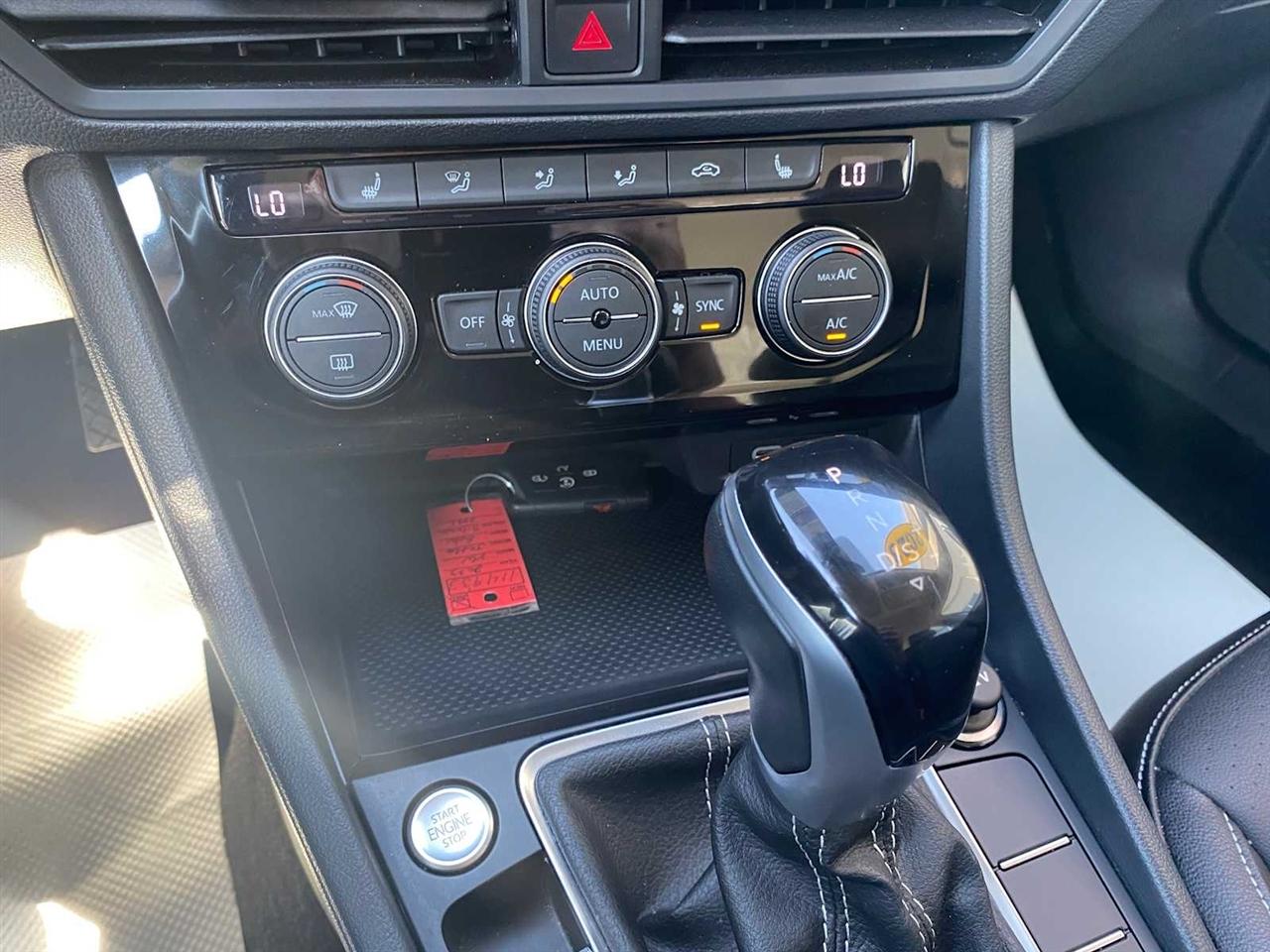 Volkswagen Jetta SE 2023