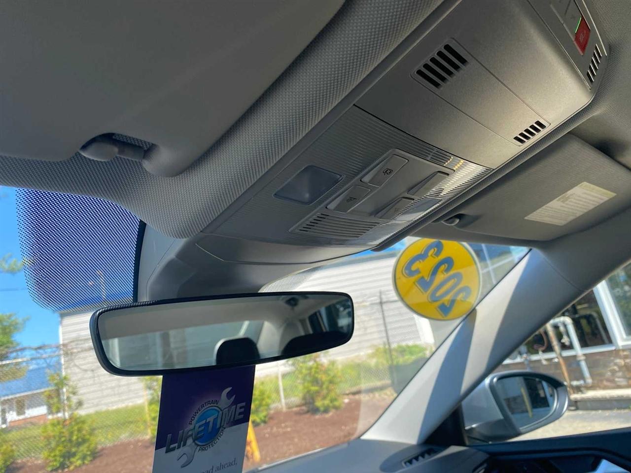 Volkswagen Jetta SE 2023