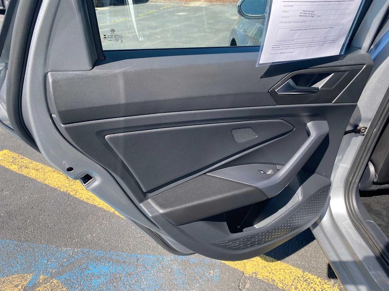 Volkswagen Jetta SE 2023