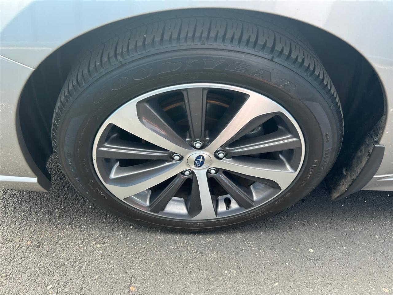 Subaru Legacy 2.5i Limited 2019
