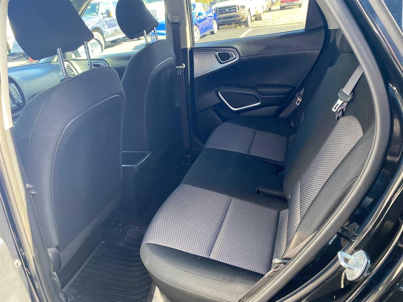 Kia Soul LX 6M 2021
