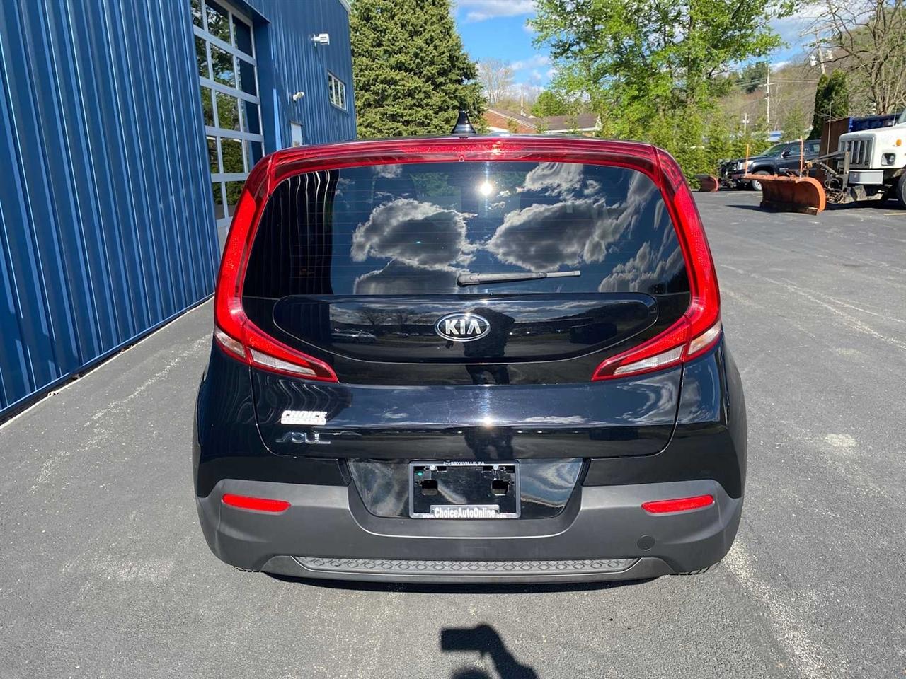 Kia Soul LX 6M 2021
