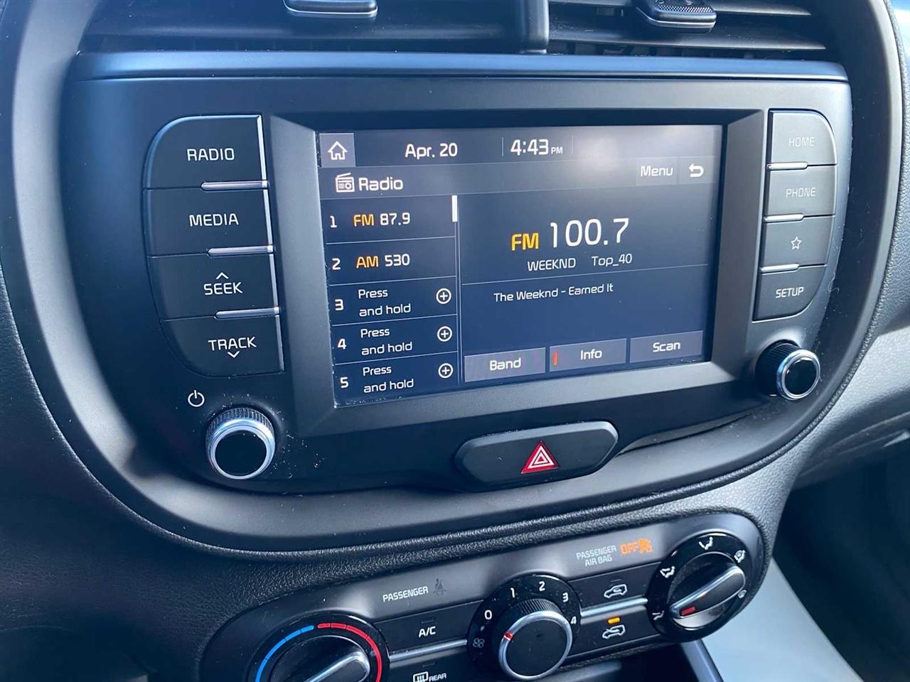 Kia Soul LX 6M 2021